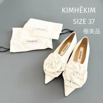 컨디션 최상 [김해김] 플라워 모티브 가죽 플랫슈즈 화이트 37