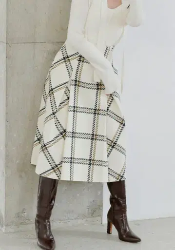 SNIDEL 로빙 체크 미들 스커트