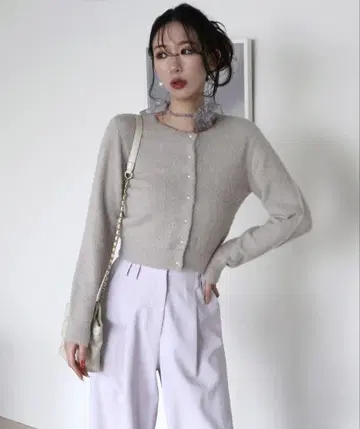 ROYALPARTY 로얄 파티 라메 샤기 펄 버튼 가디건 상의