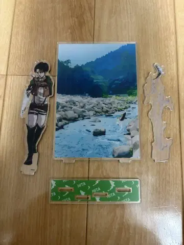 진격의 거인 리바이 오이타 히타 히타 경치 아크릴 스탠드 은어