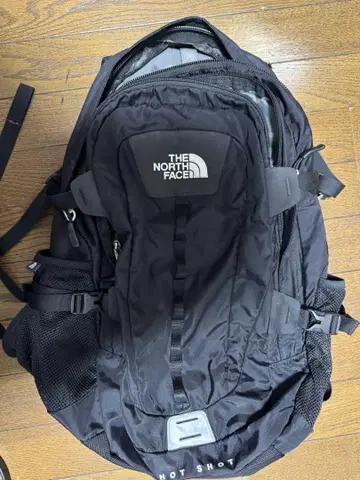 THE NORTH FACE Hot Shot 블랙 백팩