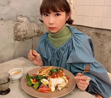 poppy 아사기니뇨 상의 블루 리본