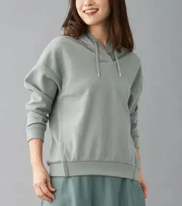 새상품급 Leilian 레리안 페미닌 부클레 후드티 정가 3.3만