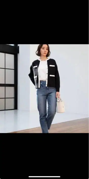 노카라 자켓 블랙과 화이트