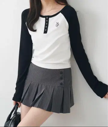 mline 배색 헨리 T셔츠