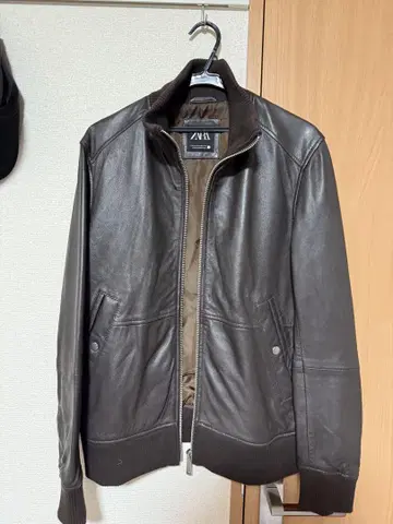 정가 1만 4천엔 ZARA 다크 브라운 가죽 자켓 M