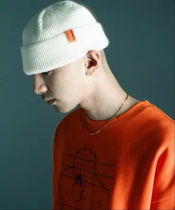 tightbooth TAG BEANIE 화이트 비니