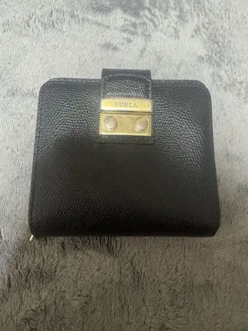 FURLA 블랙 가죽 접이식 지갑