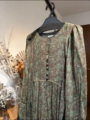 nowos 미사용품 페이즐리 무늬의 긴팔 원피스