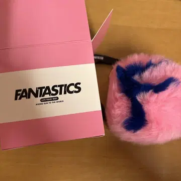 FANTASTICS 퍼 키링