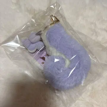 산리오 쿠로미 복슬복슬 다람쥐 꼬리 키링