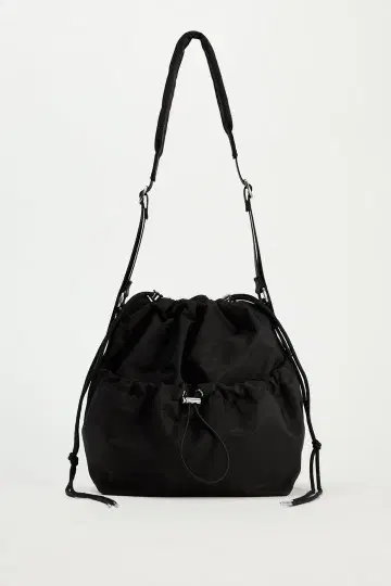 [ 새상품급 ] ZARA 자라 나일론 버킷 백 숄더백