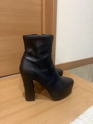 가격 인하 블랙 하이힐 부츠 사이드 지퍼