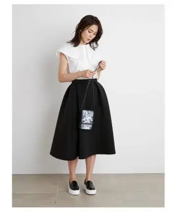 SNIDEL 스나이델 블랙 플레어 스커트