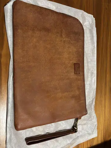 [ 최종 가격 ] RYU 가죽 클러치백 브라운