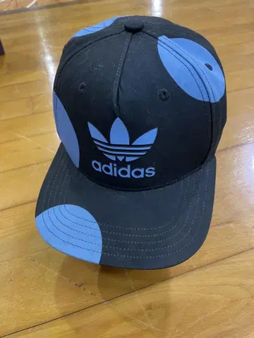adidas 도트 무늬 캡 56~60cm