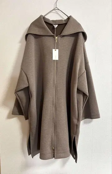 tous les jours 트레주르 종이상자 후드티 롱 코트