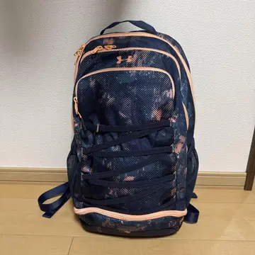 언더아머 백팩
