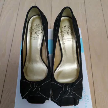 아카쿠라 22.5cm 블랙 스웨이드 펌프스 힐 6cm