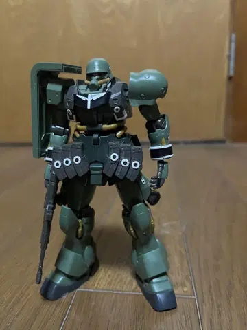 HG 기라 줄루 조립 완성품