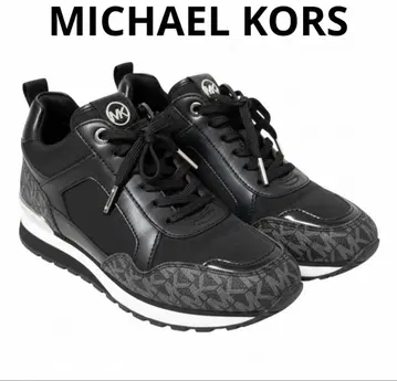 MICHAEL KORS 블랙 스니커즈