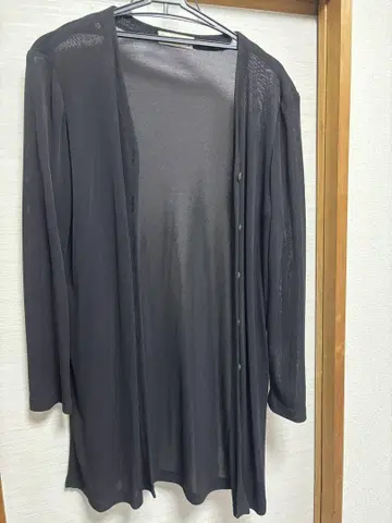 Guy Laroche 블랙 긴팔 가디건 38