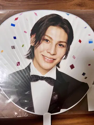 Snow World 부채 라울