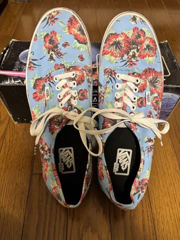 Vans 스타 워즈 플라워 프린트 스니커즈