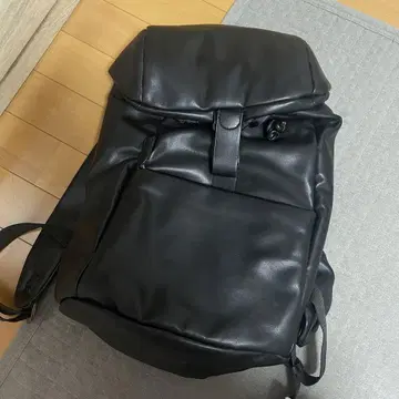 ZARA 블랙 백팩