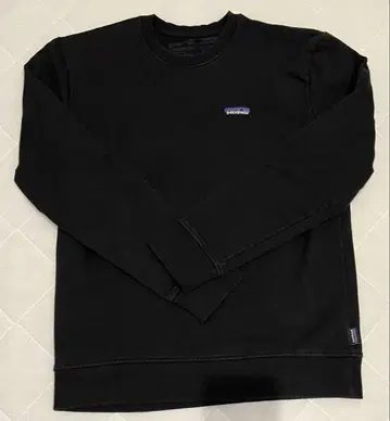 patagonia 블랙 크루넥 트레이닝복 M