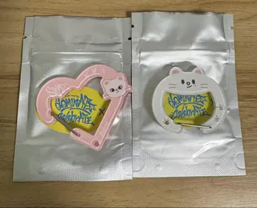 SKZOO SECRET ACRYLIC CARABINER 지니레트