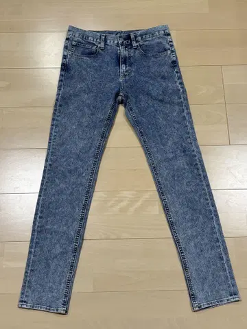 GU 라이트 블루 데님 W28