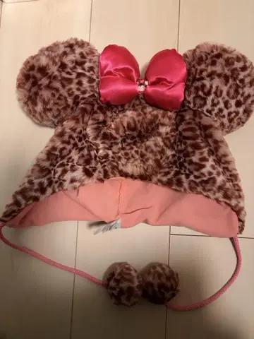 레오파드 무늬 팬캡 핑크
