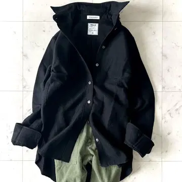 새상품급 매디슨 블루 MADAME SHIRT 울 린넨 블랙 01