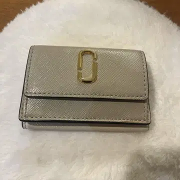 Marc Jacobs 3단 폴더형 지갑 베이지