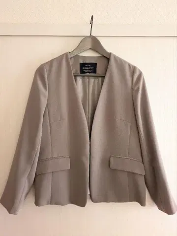 JUSGLITTY 노카라 자켓 S 사이즈 모카