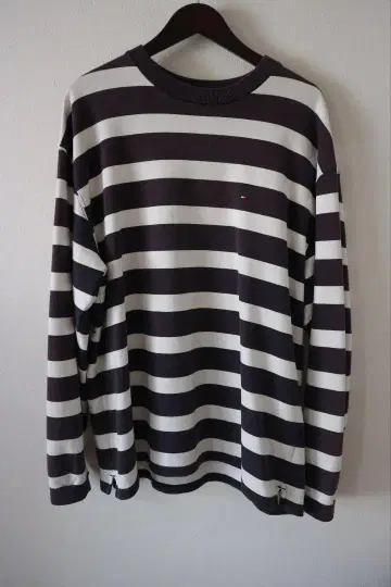 Tommy Hilfiger 스트라이프 긴팔 T셔츠 사이즈 L
