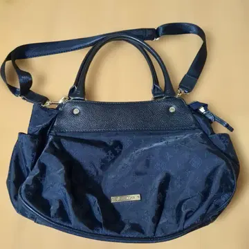russet 블랙 숄더백 로고