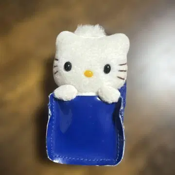 헬로키티 포켓 부착 키링