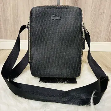 미사용 새상품 라코스테 버티컬 카메라백 정가 24,200-