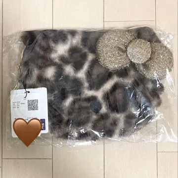 미개봉 새상품 오파크 클립 키티 숄더백 베이지