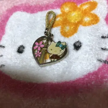 하트 모양 키티 스트랩