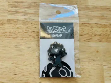 미야쿠미야쿠 핀 배지 블랙
