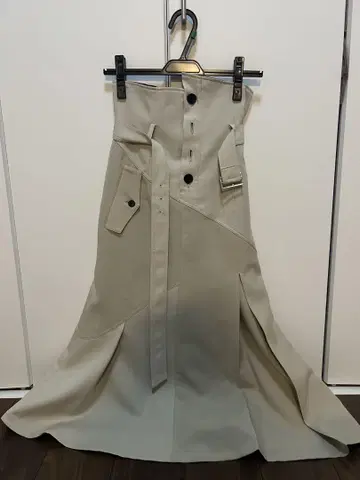 UNITED TOKYO 베이지 머메이드 스커트
