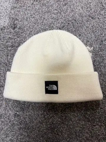 THE NORTH FACE 화이트 니트 모자