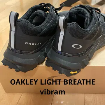 한정판 가격 인하 OAKLEY LIGHT BREATHE vibram
