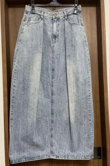 아가우드 Agawd 턱 데님 스커트