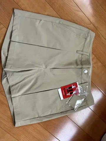 베이지 스커트 허리 70cm 택 포함