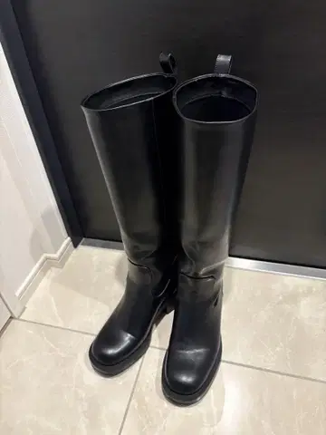 ZARA 와이드 힐 부츠