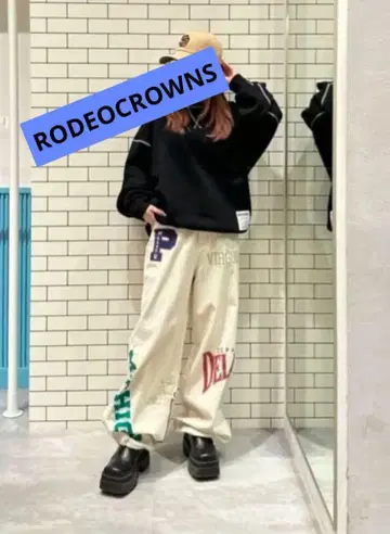 RODEOCROWNS 칼리지 프린트 팬츠 아이보리